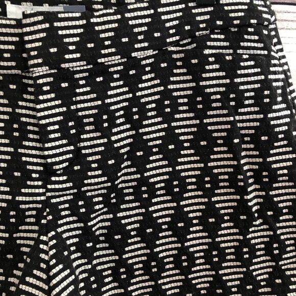 Old Navy Black & White Patterned Shorts Size 2 - Picture 7 of 8